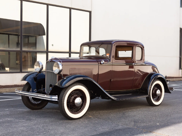Ford Ford De Luxe Five-Window Coupe 1932