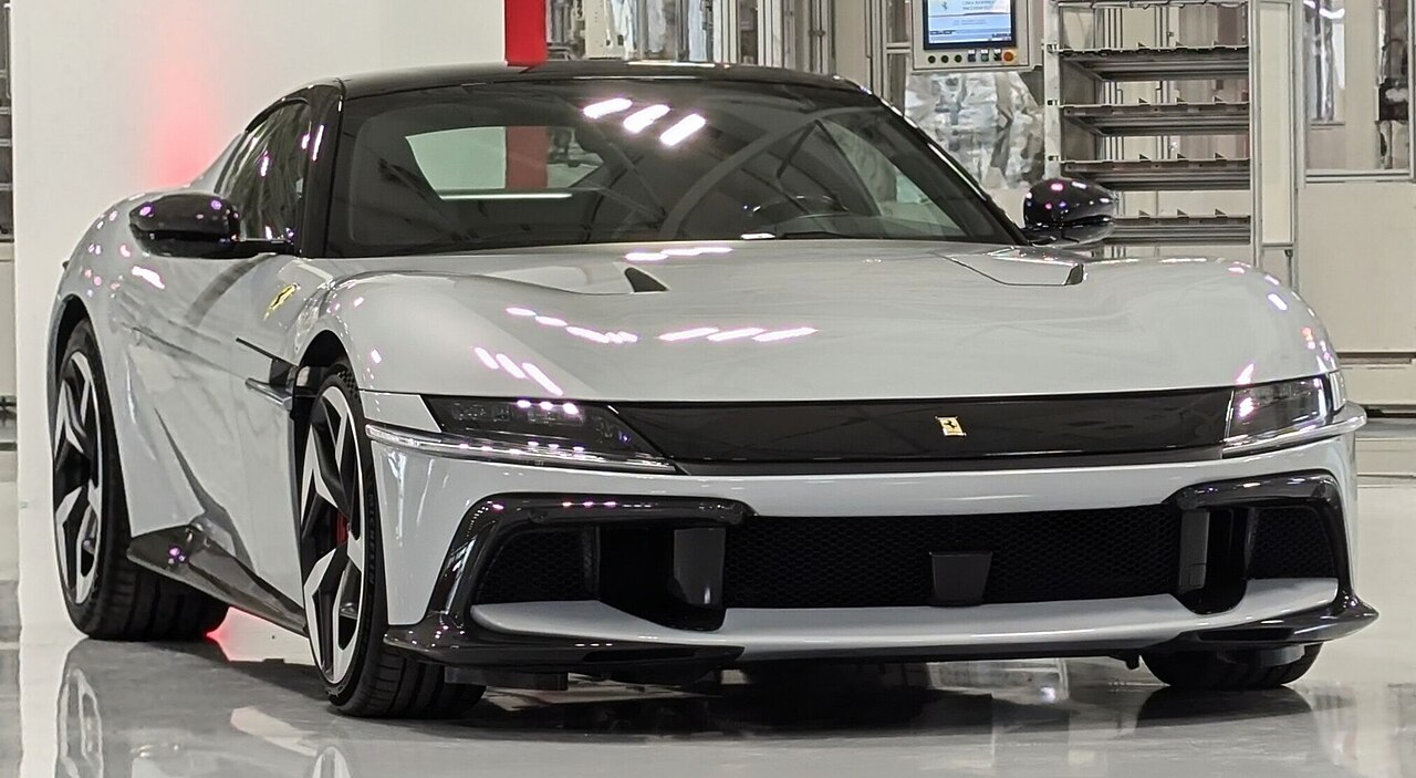 Ferrari Ferrari 12Cilindri 2024