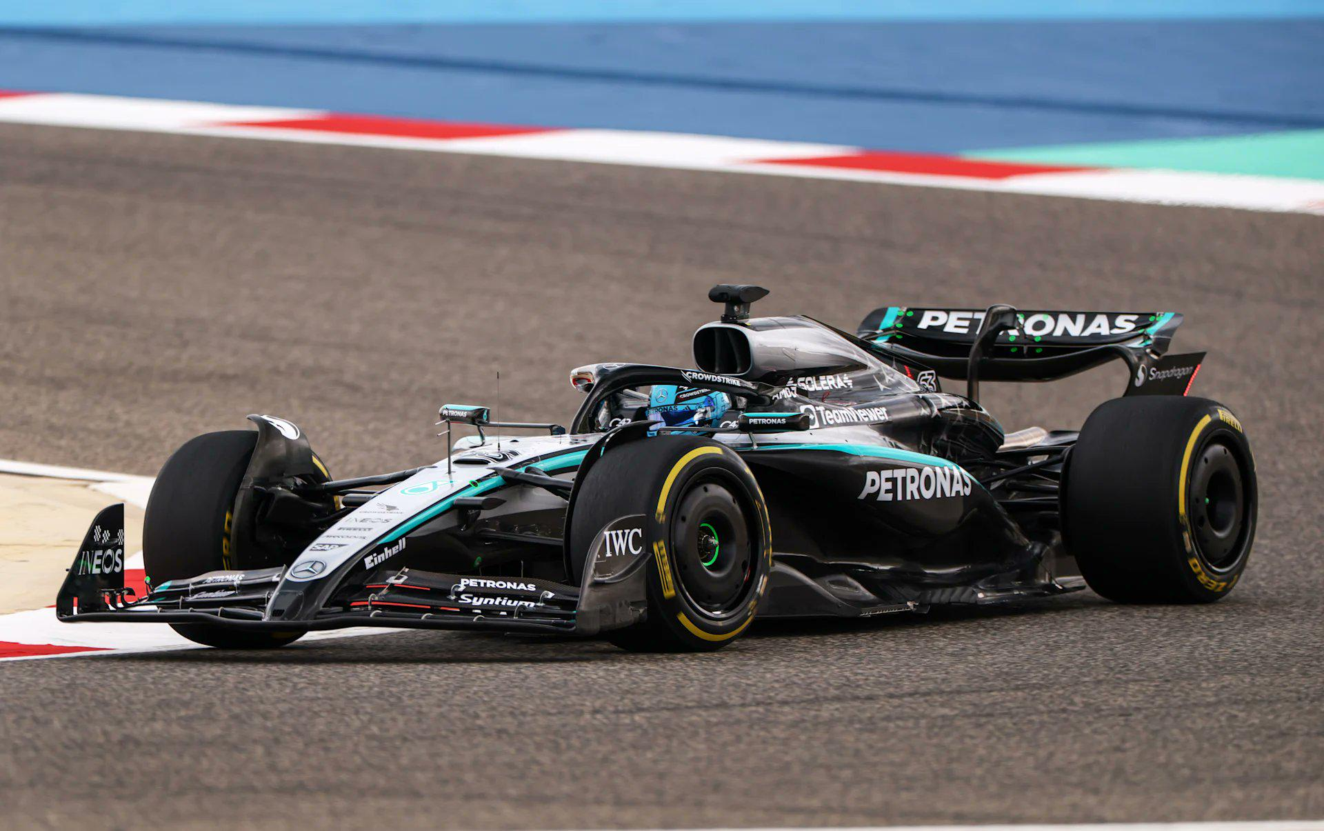Mercedes-Benz Mercedes-AMG F1 W16 E Performance 2025