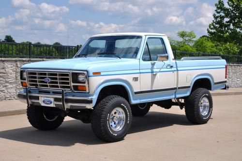 Ford Ford F-150 XLT Lariat 1986