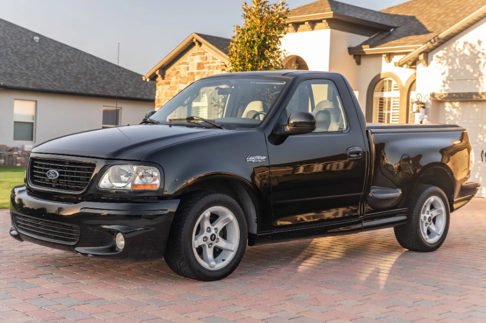 Ford Ford F-150 SVT Lightning 2003