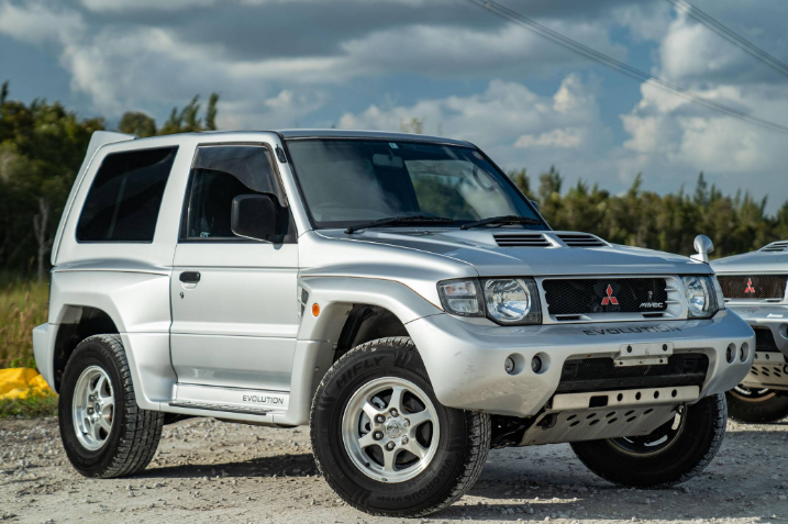 Mitsubishi Mitsubishi Montero Evolution 1997